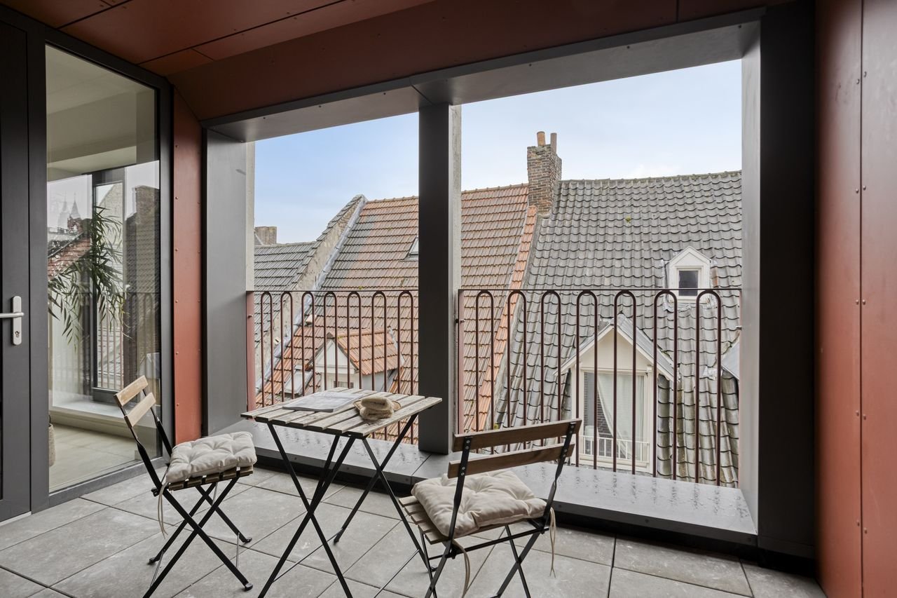 Modern living in the iconic Inde Lanscroon - Image 35