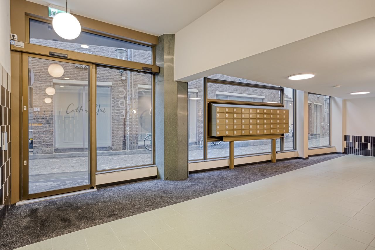 Modern living in the iconic Inde Lanscroon - Image 5