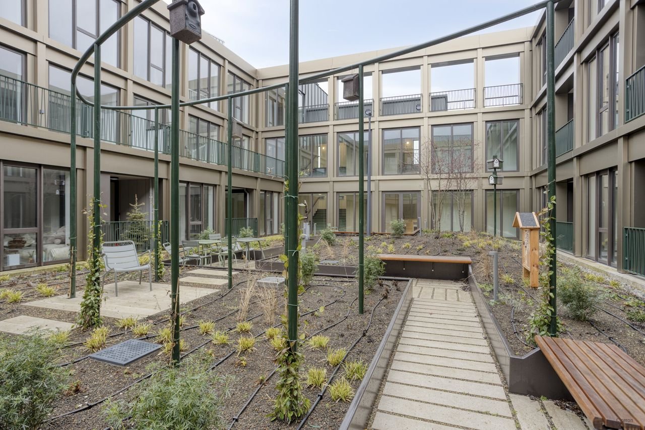 Modern living in the iconic Inde Lanscroon - Image 42