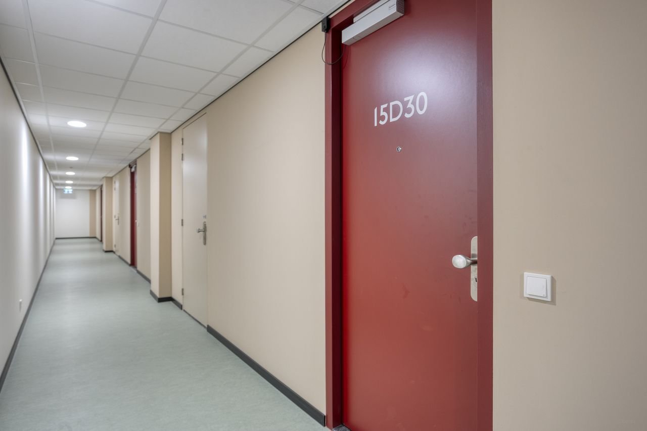 Modern living in the iconic Inde Lanscroon - Image 12