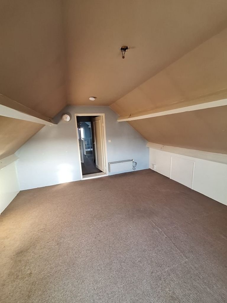 Ruime zolderetage (30m²) in Velp - Afbeelding 3