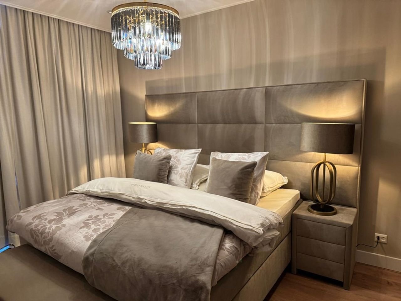 Living by Vondelpark: 76m² with terrace - Image 7