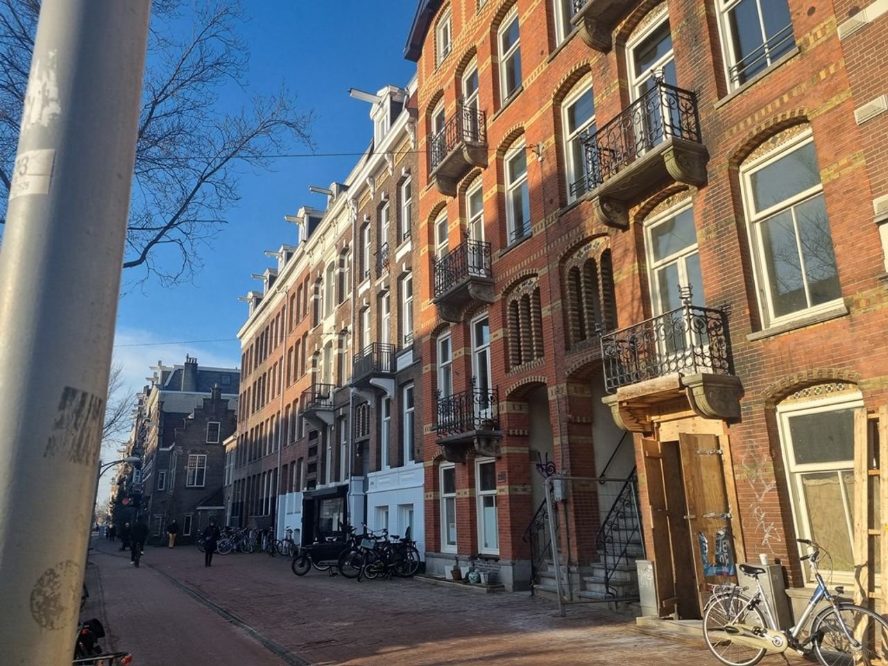 Luxury 2-bedroom apartment on the Overtoom - Image 19