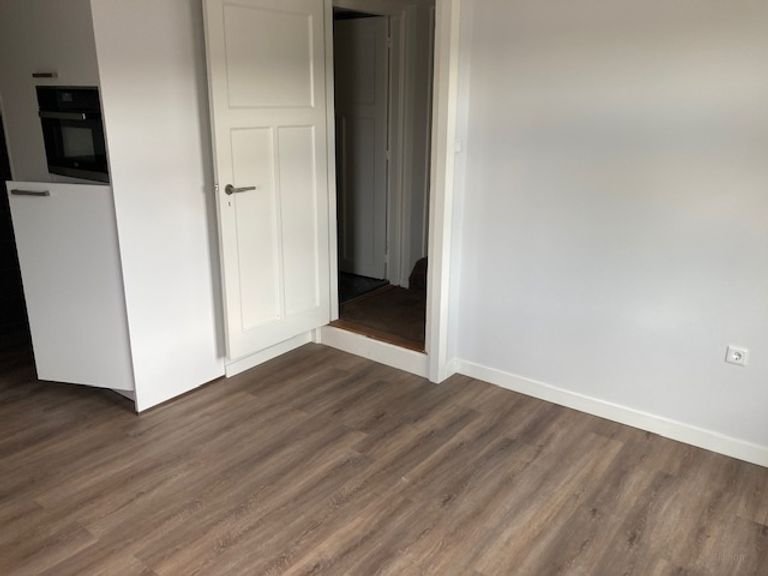 105m² wonen met eigen tuin en parkeren - Afbeelding 10