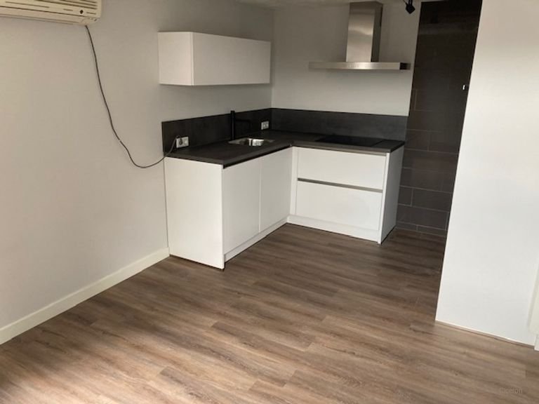 105m² wonen met eigen tuin en parkeren - Afbeelding 5