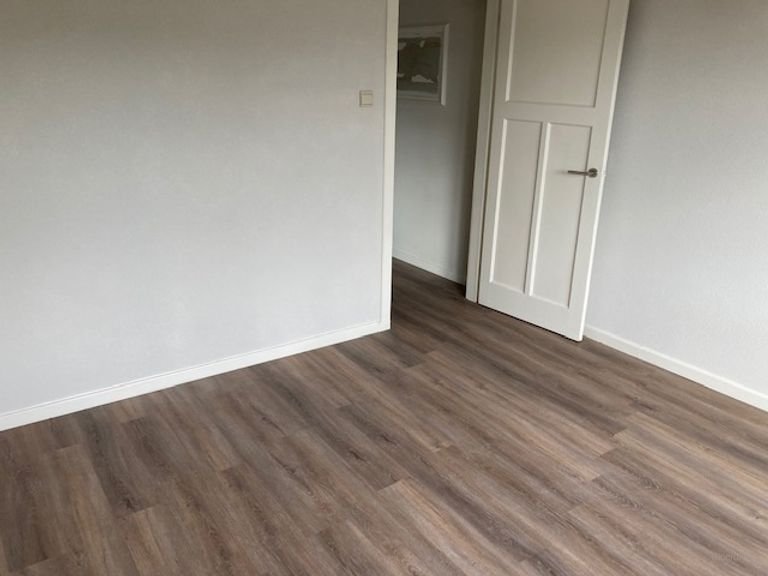 105m² wonen met eigen tuin en parkeren - Afbeelding 4