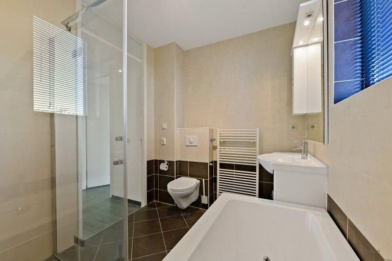 Woning aan water met 4 slaapkamers - Afbeelding 13