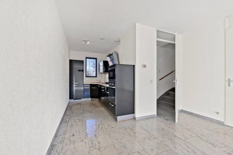 Woning aan water met 4 slaapkamers - Afbeelding 4