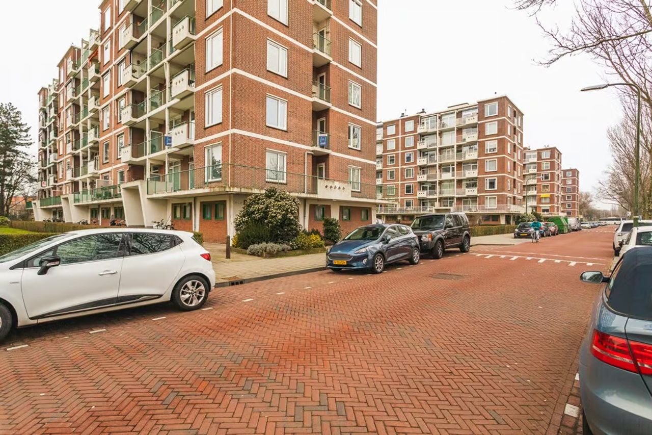 Spacious 4-room apartment near the sea - Image 34