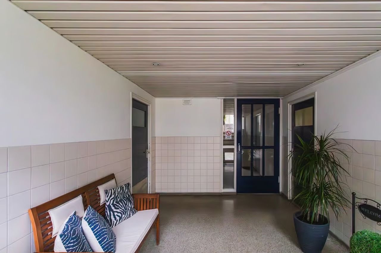 Spacious 4-room apartment near the sea - Image 29