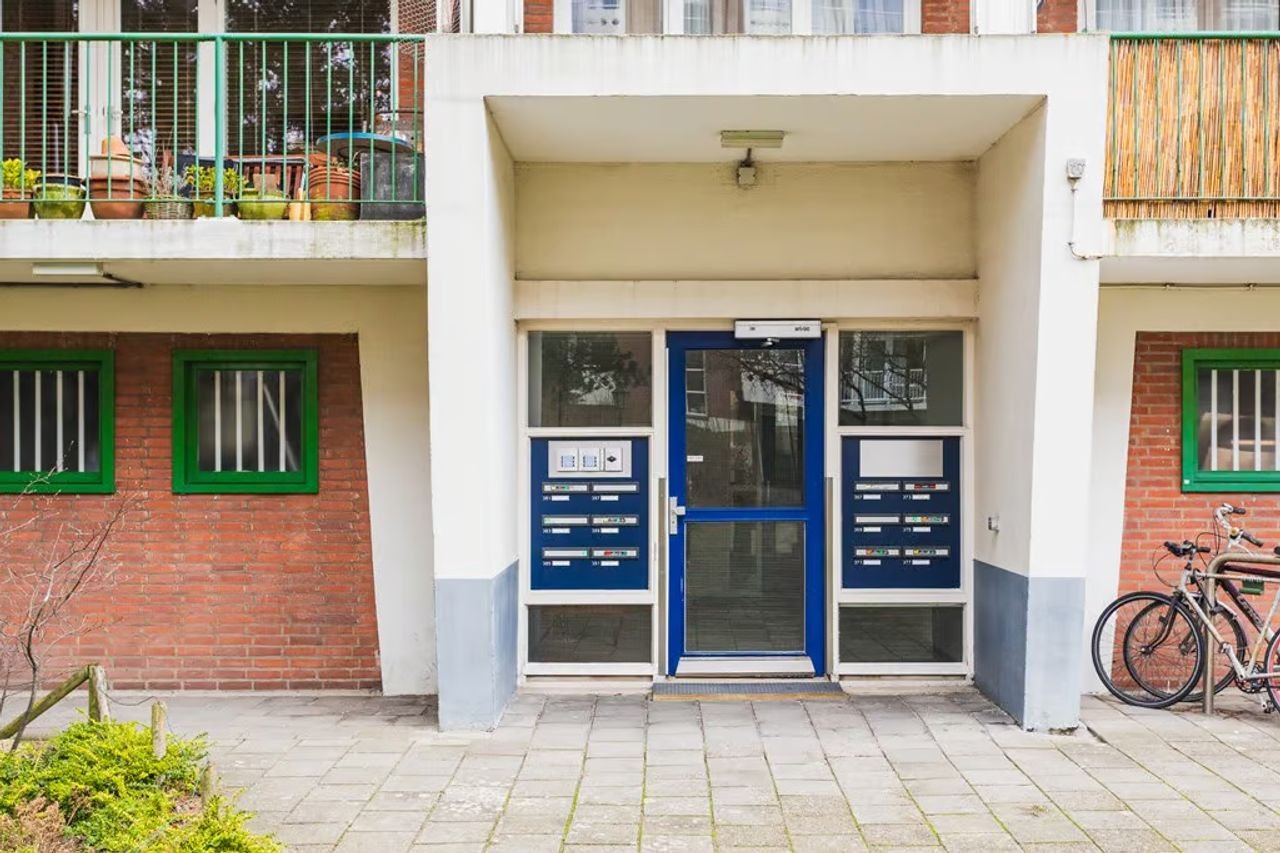 Spacious 4-room apartment near the sea - Image 30