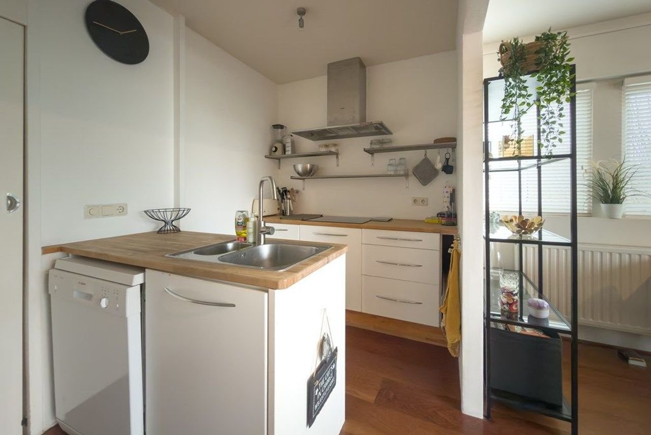 Lichte topetage met zonnig terras - Afbeelding 5