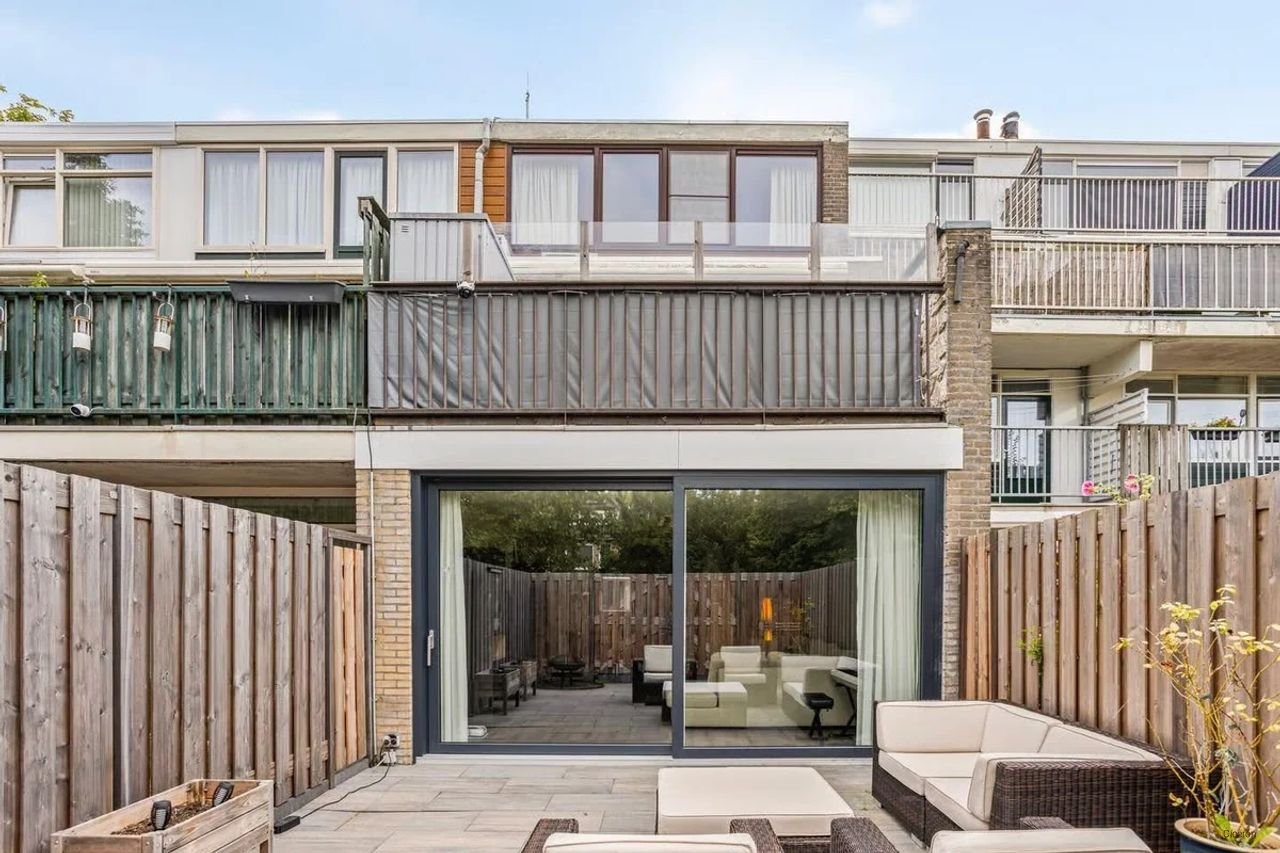 Modern townhouse with A+++ energy label - Image 38