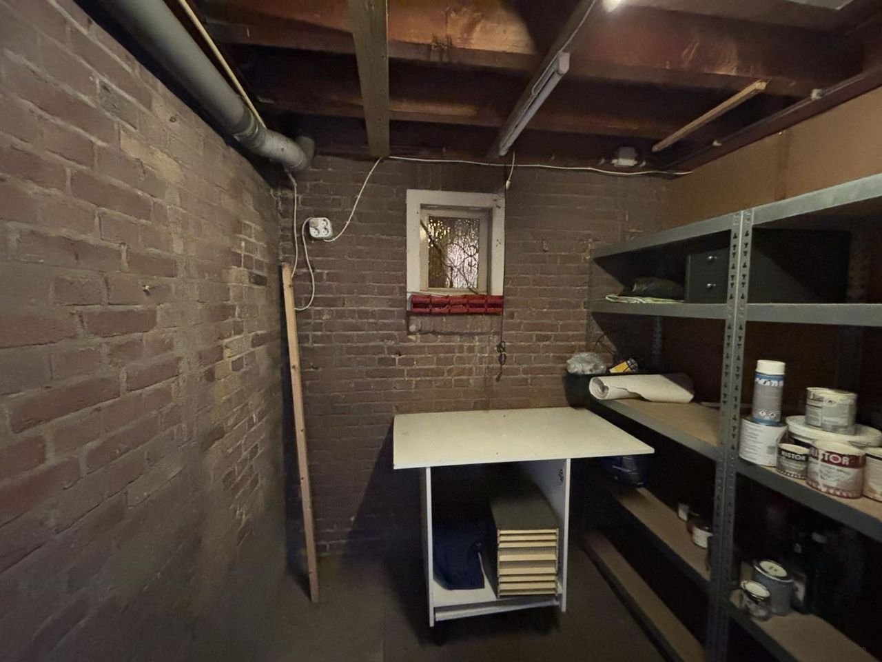 Furnished apartment with city garden - Image 15