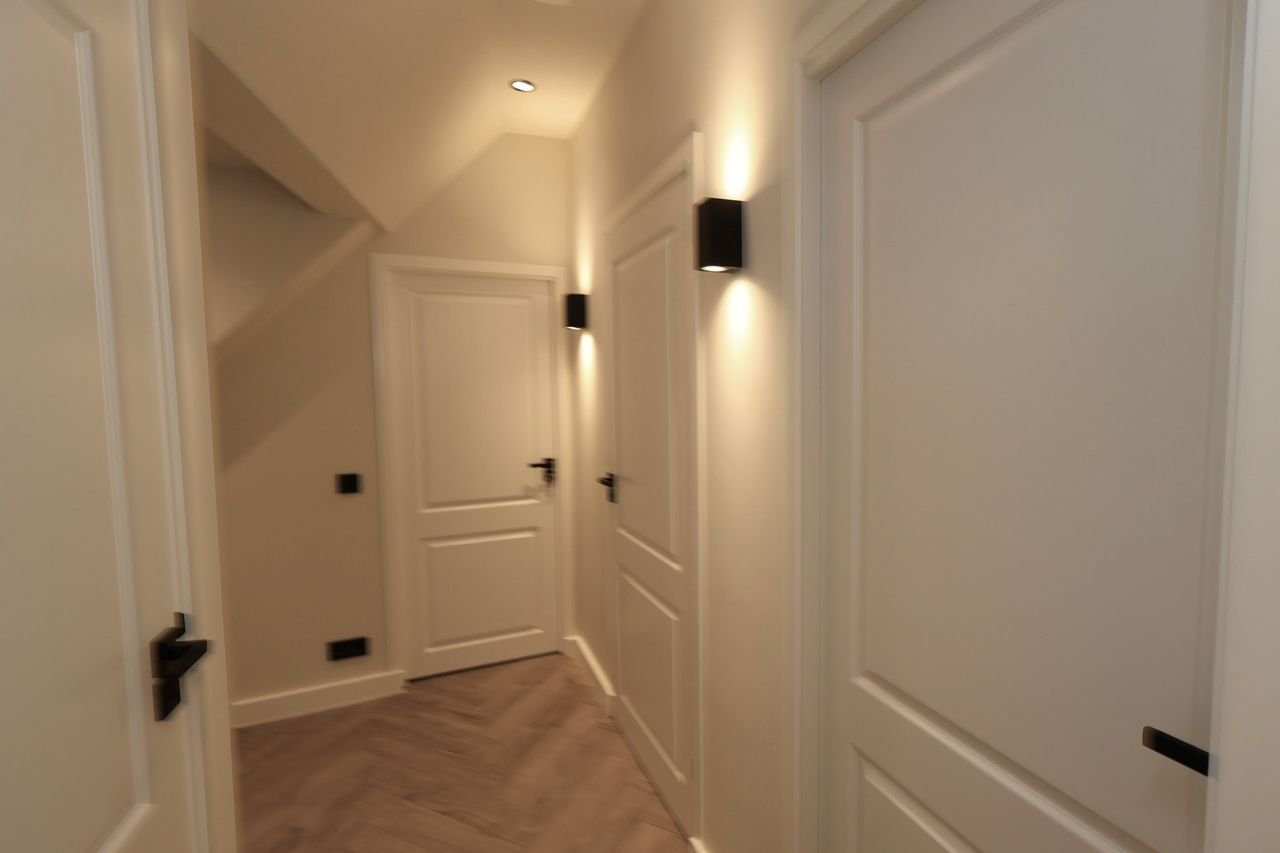 Gerenoveerd bovenhuis met terras en label A - Afbeelding 20