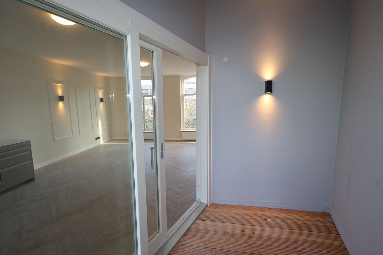 Gerenoveerd bovenhuis met terras en label A - Afbeelding 5