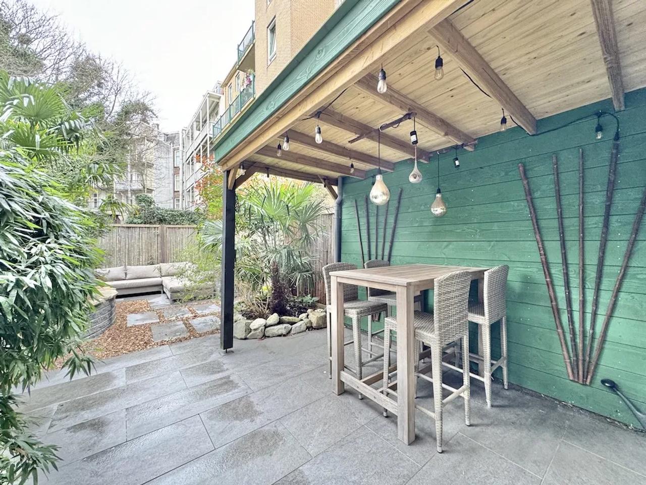 Private Garden and Garden House in Amsterdam Oud-West - Image 1