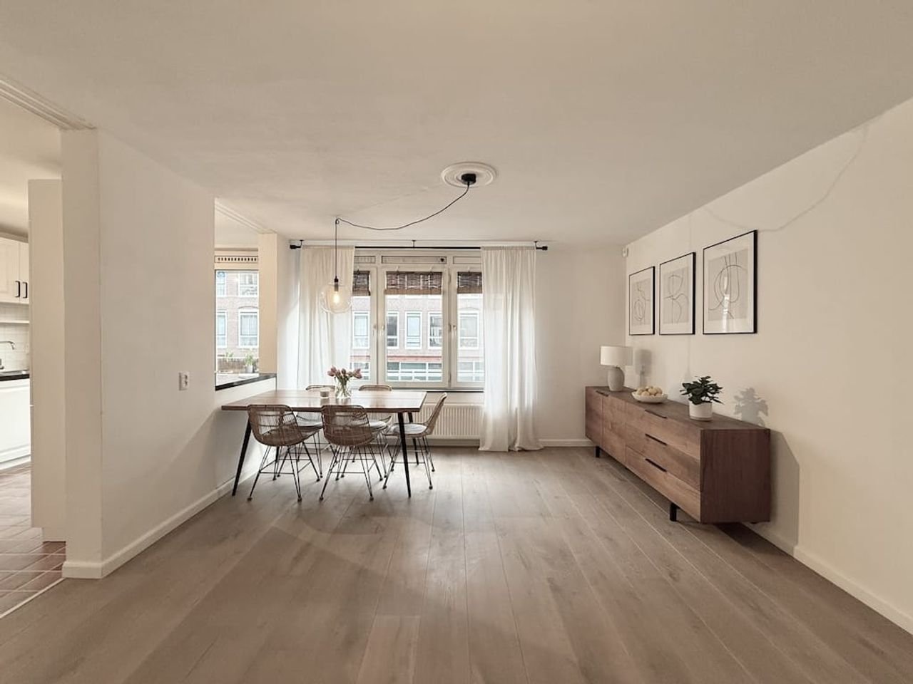 Modern appartement met balkon in Oud-West - Afbeelding 3