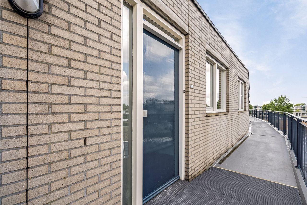 Spacious apartment (97 m²) in Westwijk - Image 17