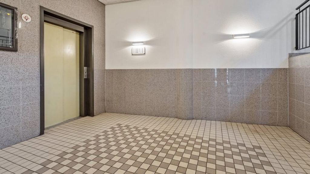 Spacious apartment (97 m²) in Westwijk - Image 3