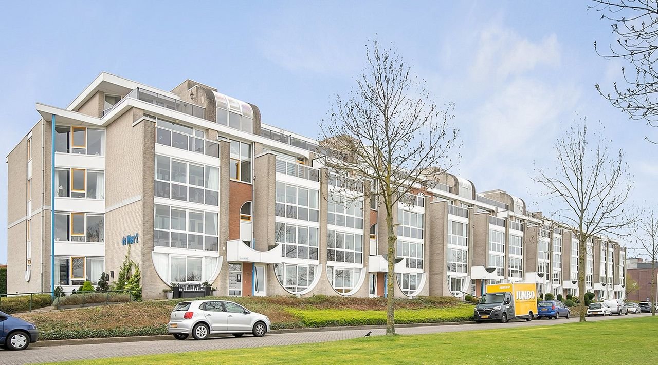 Waterfront living on the Bergse Plaat - Image 2