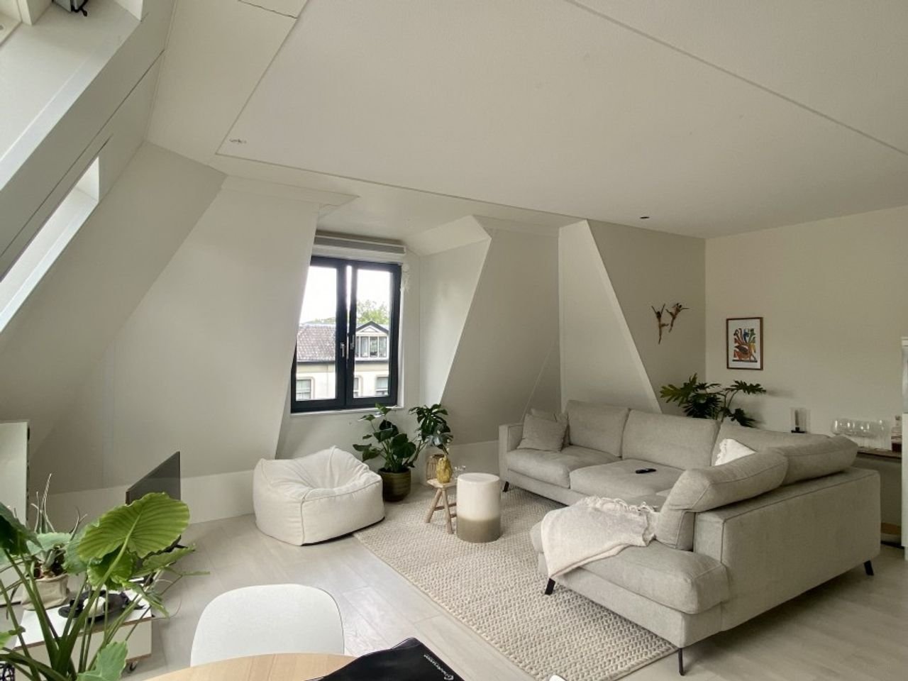Modern 2-bedroom apartment in the heart of Apeldoorn - Image 2