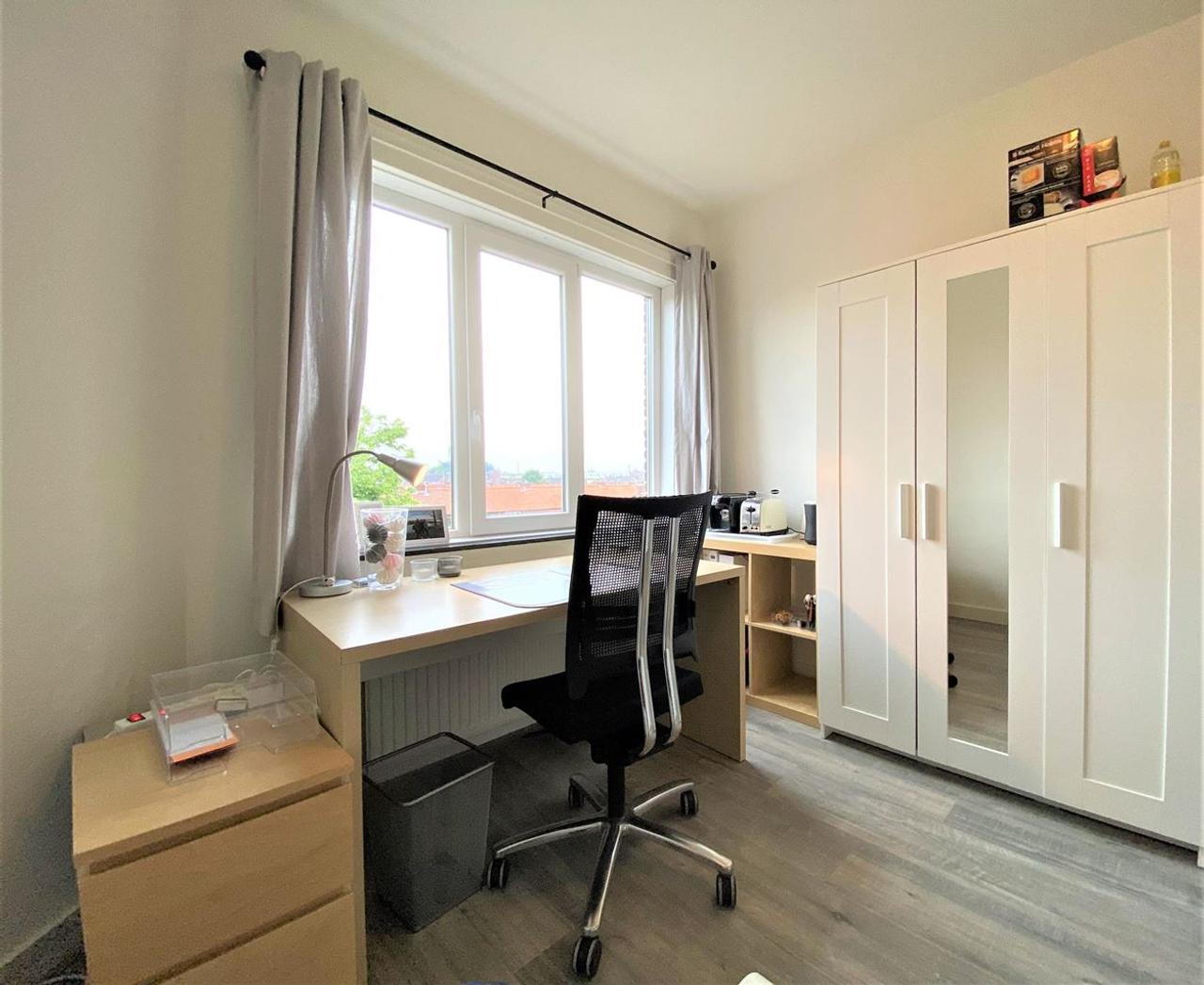 Studio with Private Bathroom in Maastricht - Image 4