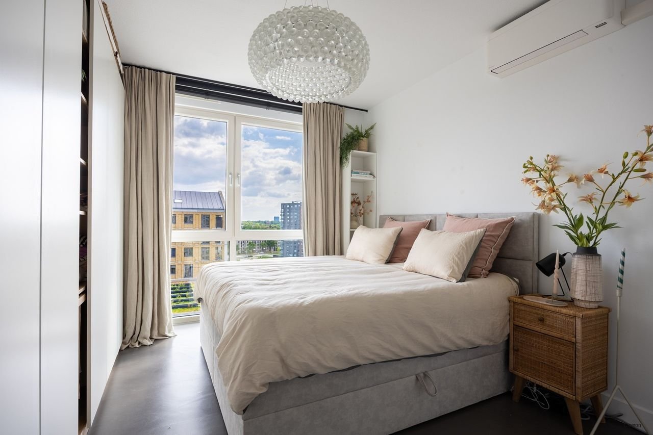 Spacious apartment with Waal river views on the 8th floor - Image 15