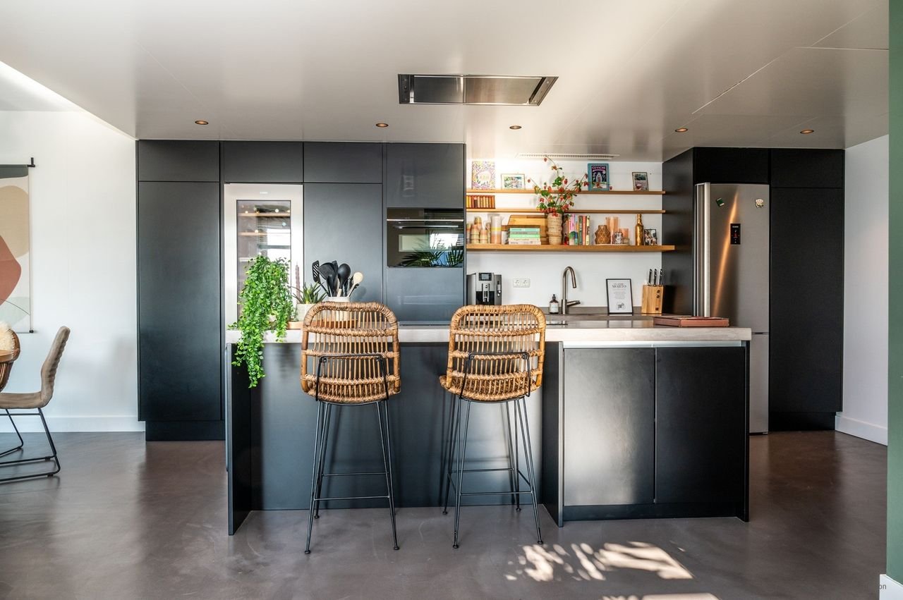 Spacious apartment with Waal river views on the 8th floor - Image 22