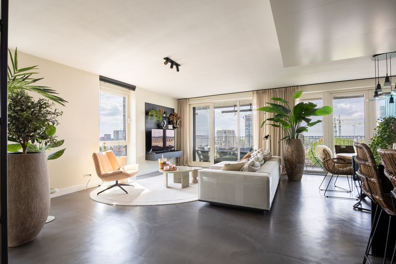 Spacious apartment with Waal river views on the 8th floor - Image 29