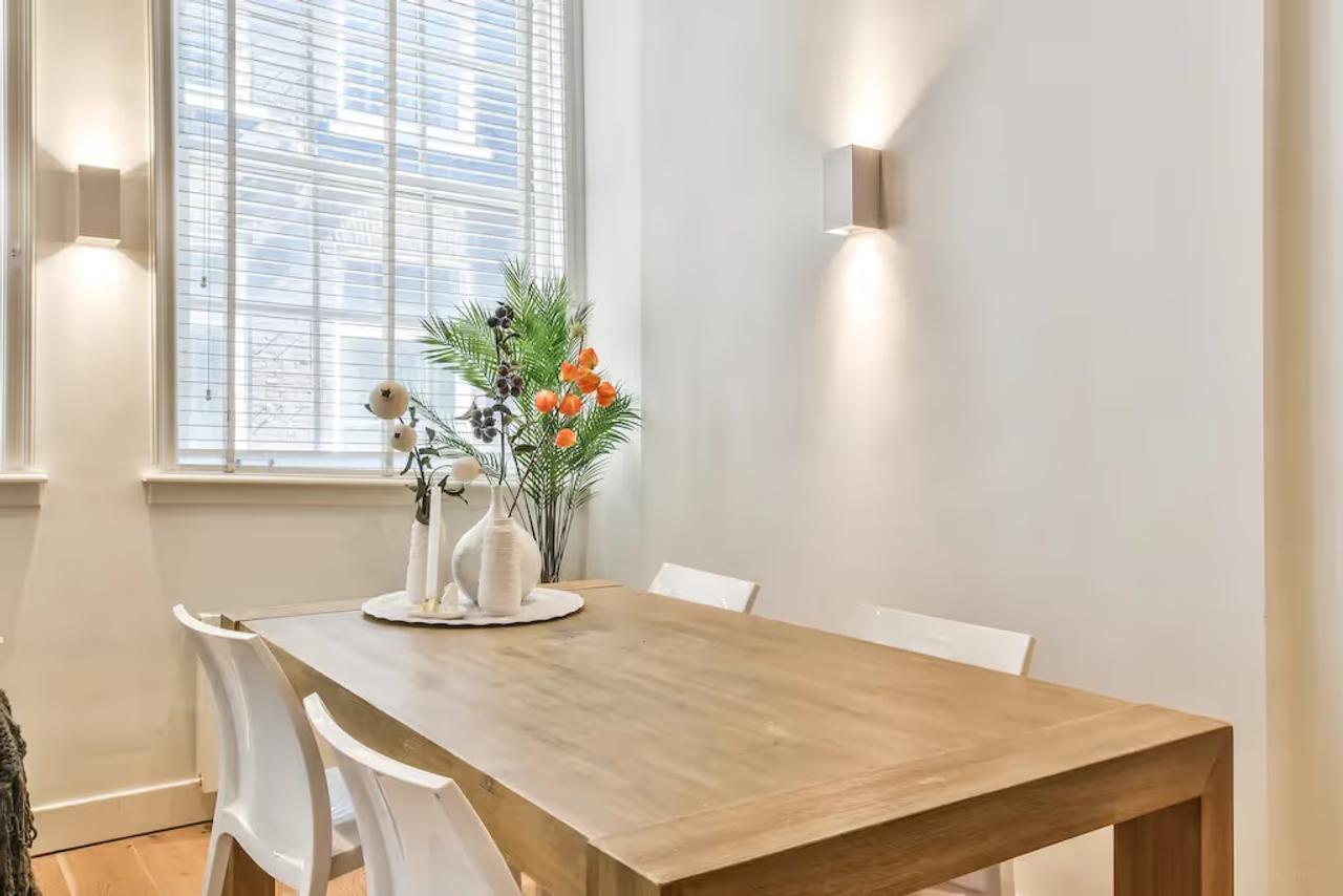 72 m² apartment with balcony on Lange Niezel - Image 6