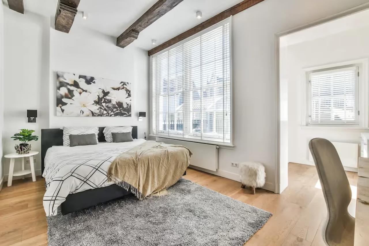 72 m² apartment with balcony on Lange Niezel - Image 10