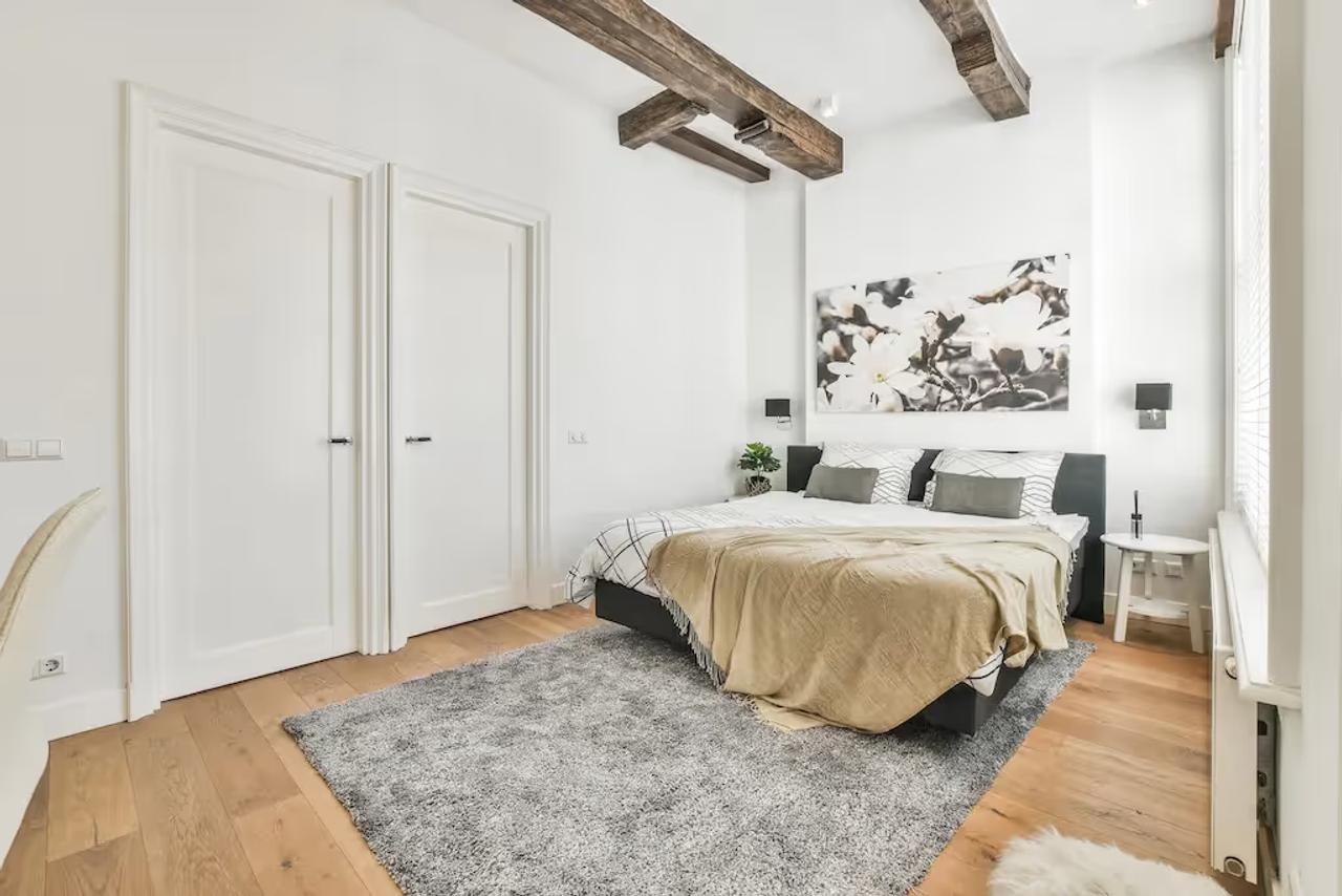 72 m² apartment with balcony on Lange Niezel - Image 11