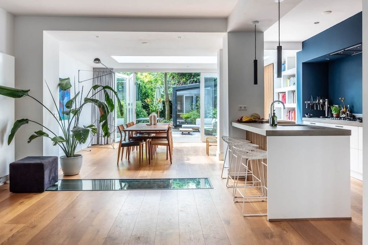 130m² met grote tuin en tuinhuis in West - Afbeelding 1