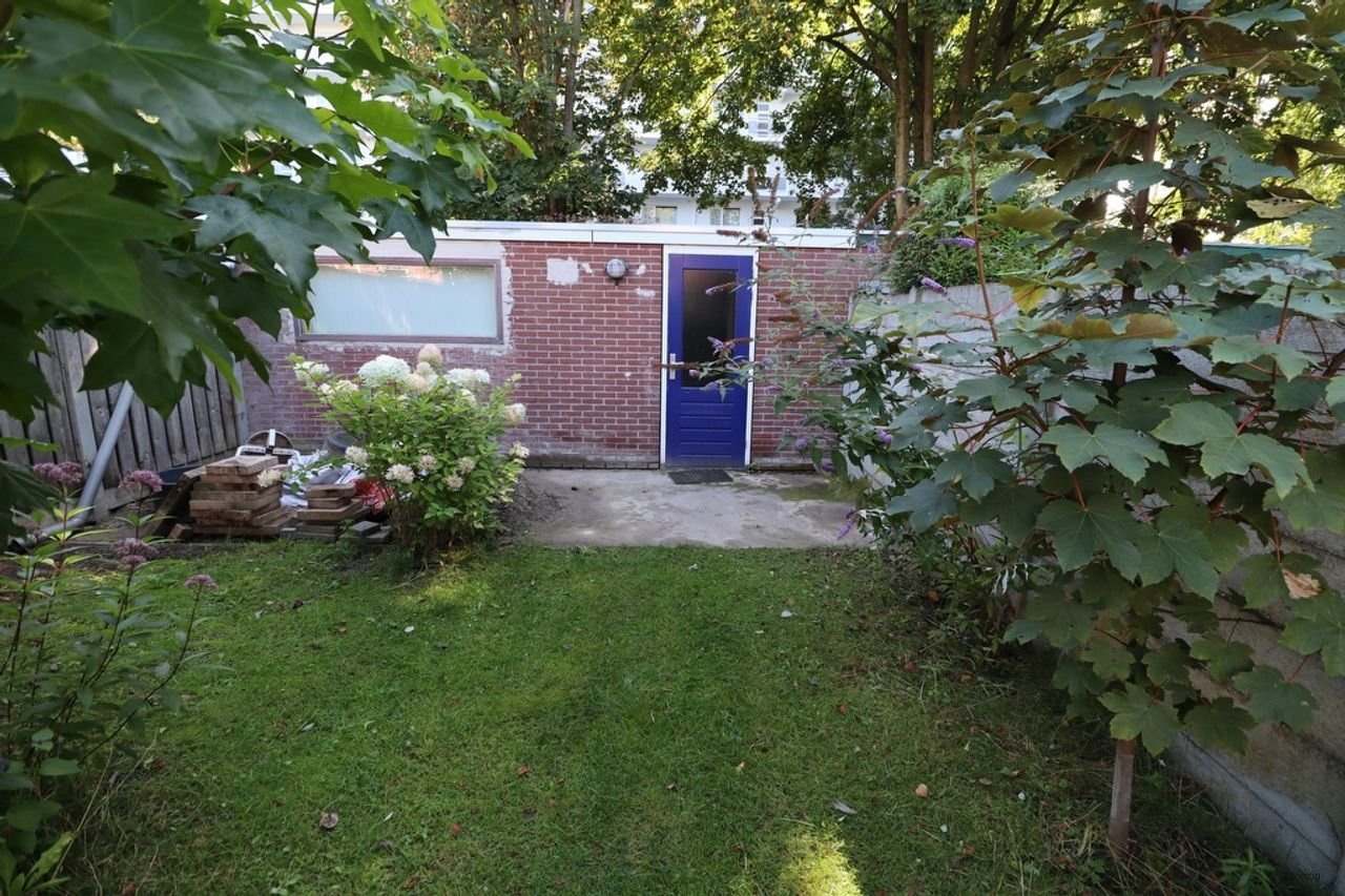 4-bedroom family home in Heusdenhout - Image 23