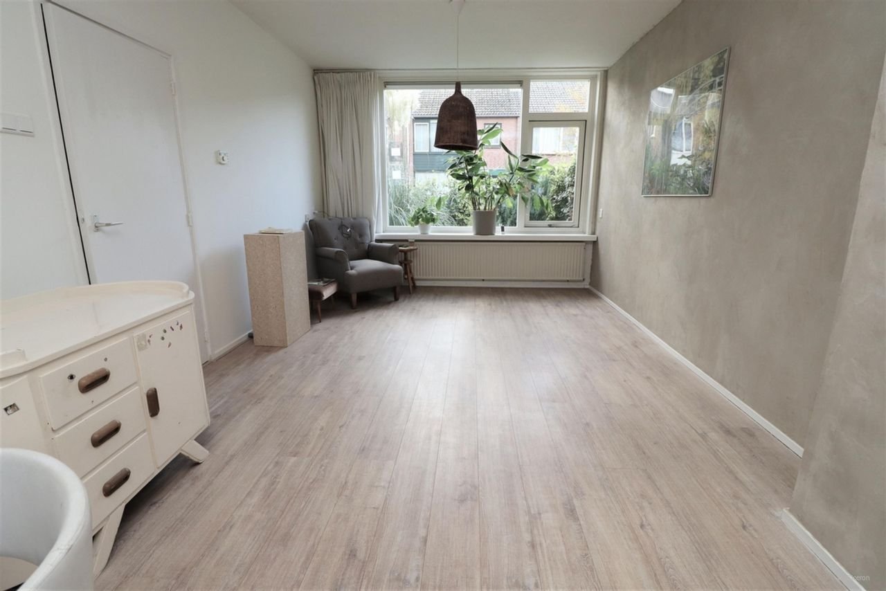 4-bedroom family home in Heusdenhout - Image 2