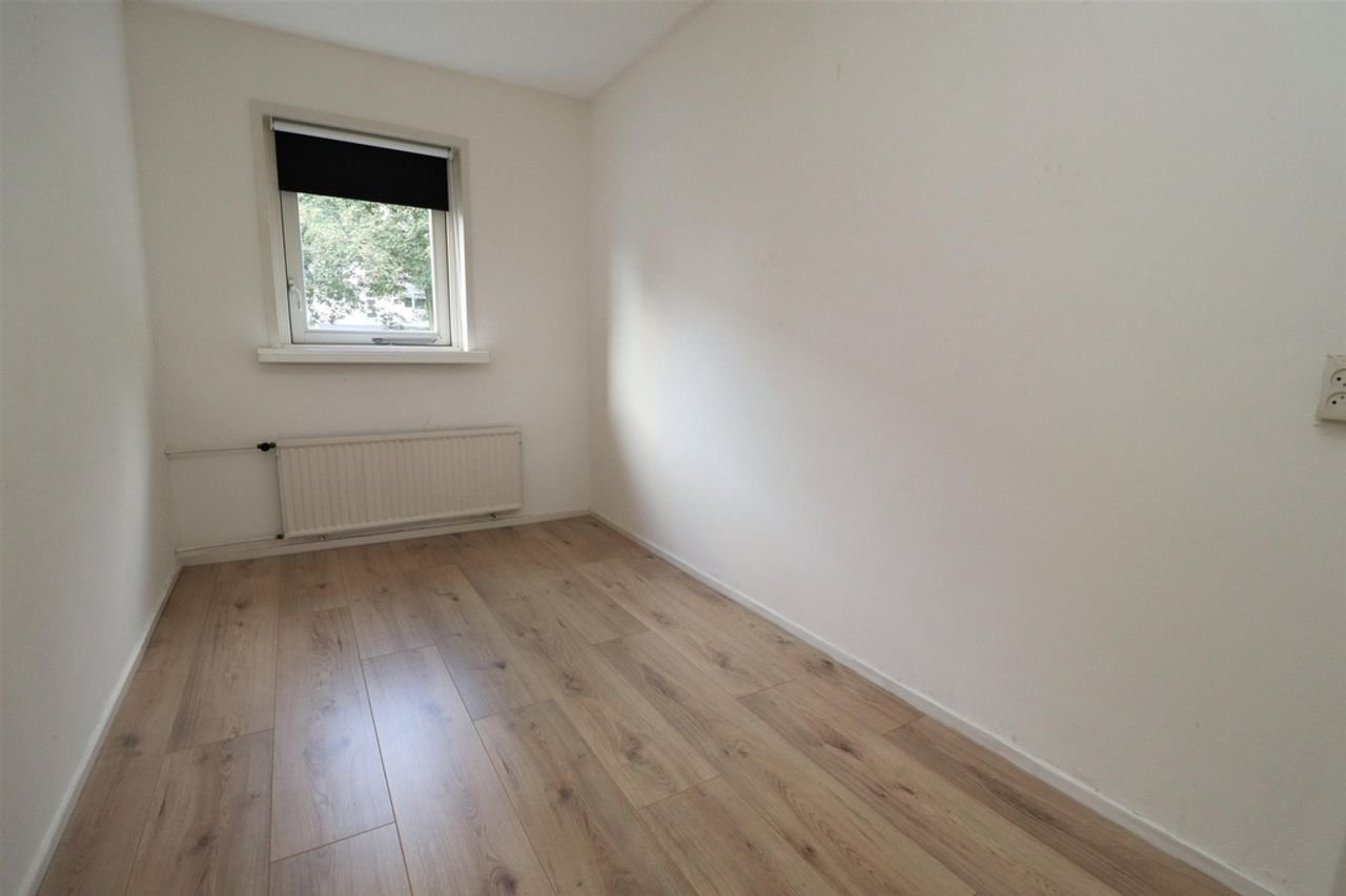 4-bedroom family home in Heusdenhout - Image 12