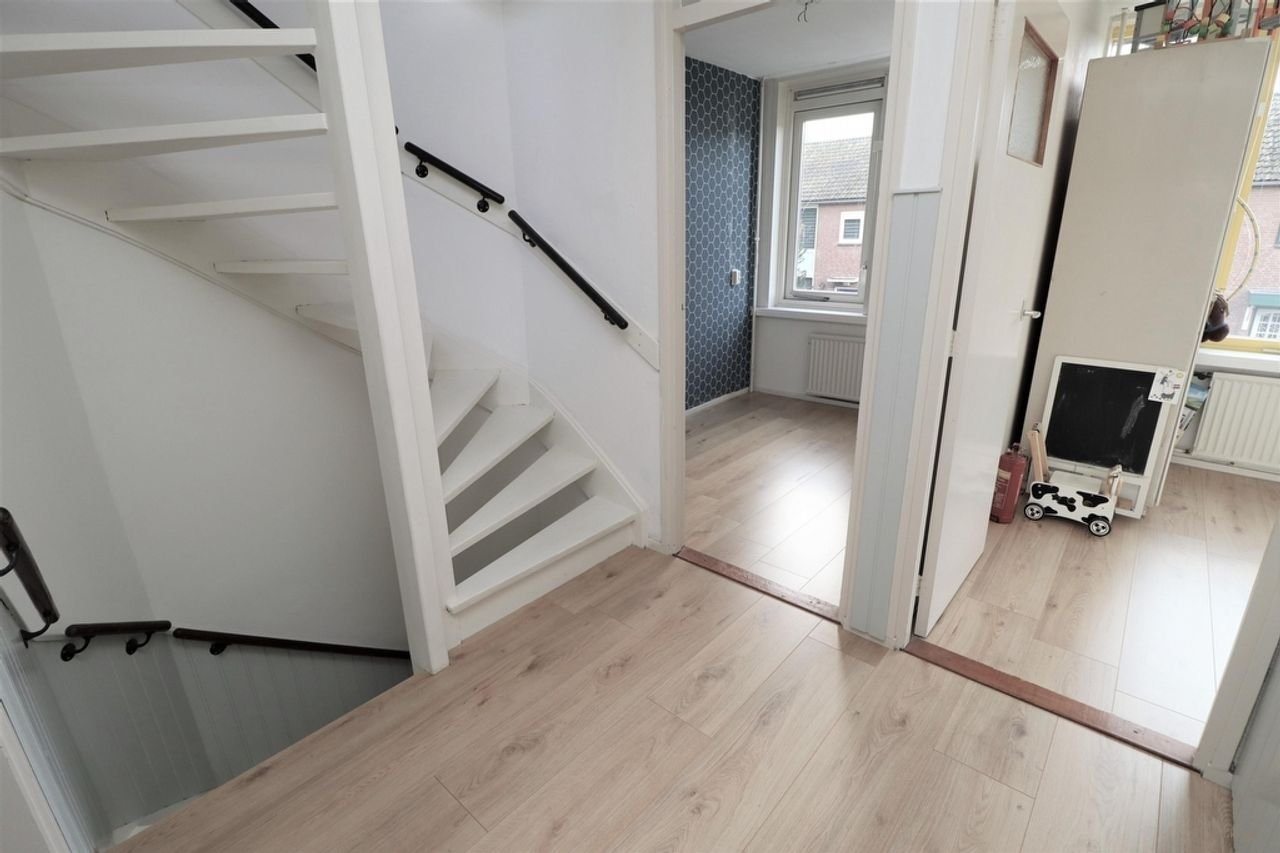 4-bedroom family home in Heusdenhout - Image 14