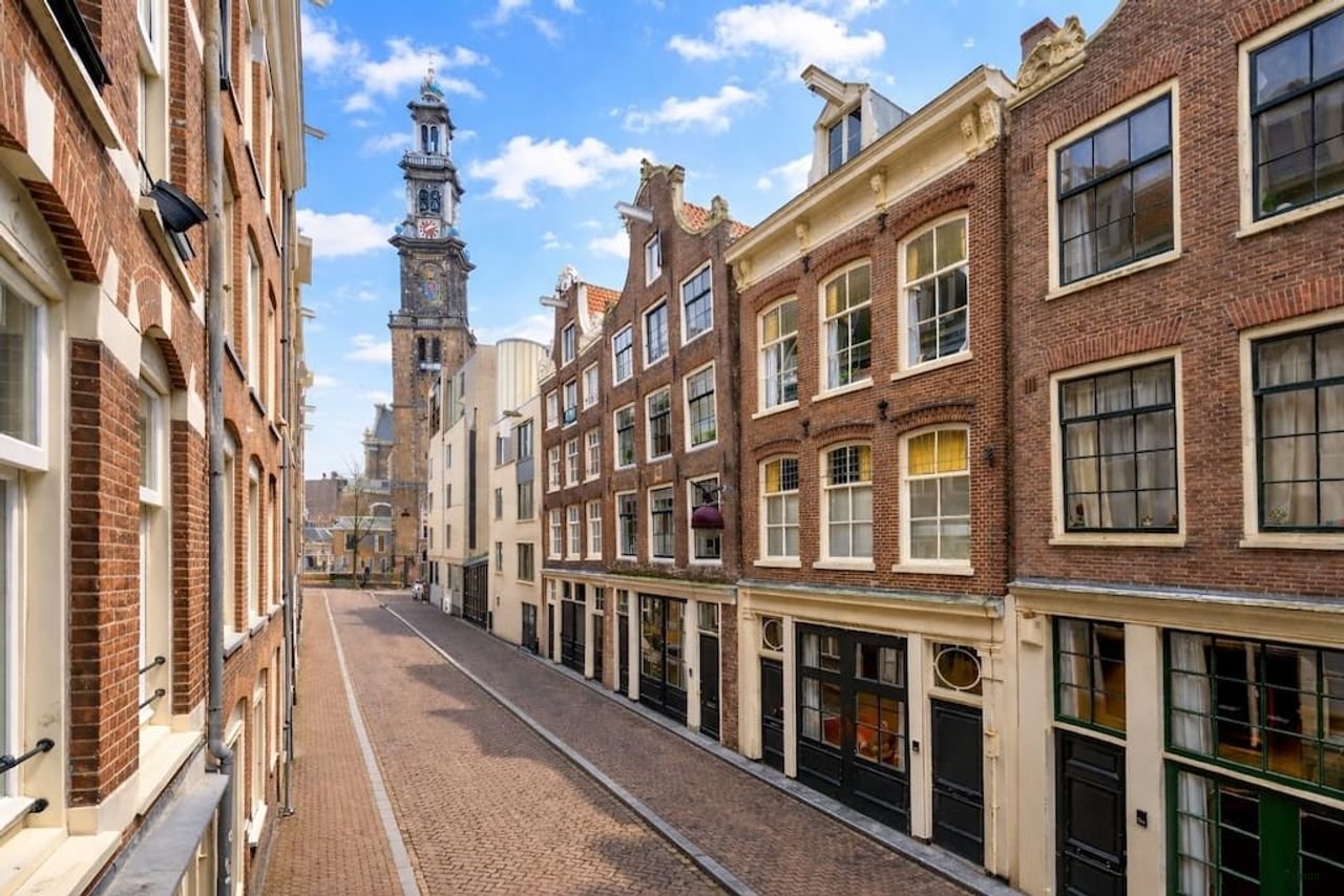 Luxe monument met tuin in de Jordaan - Afbeelding 1