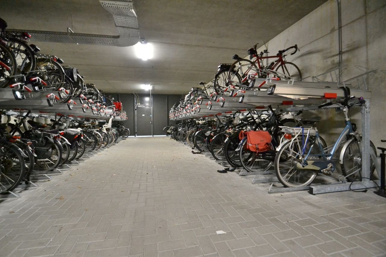 Modern apartment in the Ananas complex - Image 22