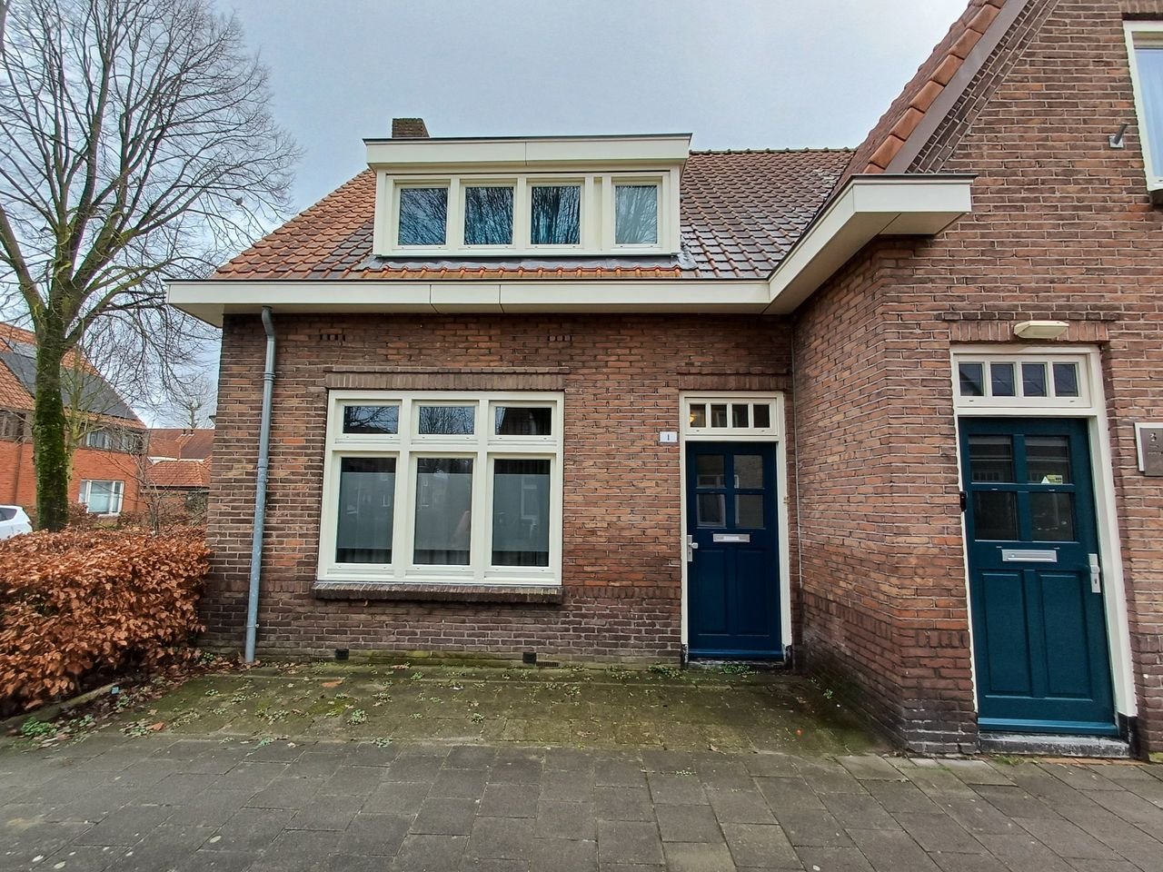 1930s house with garden in Drents Dorp - Image 1