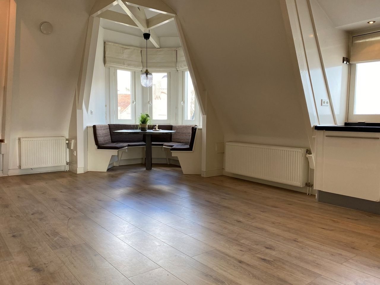 Gemeubileerde loft met dakterras - Afbeelding 4