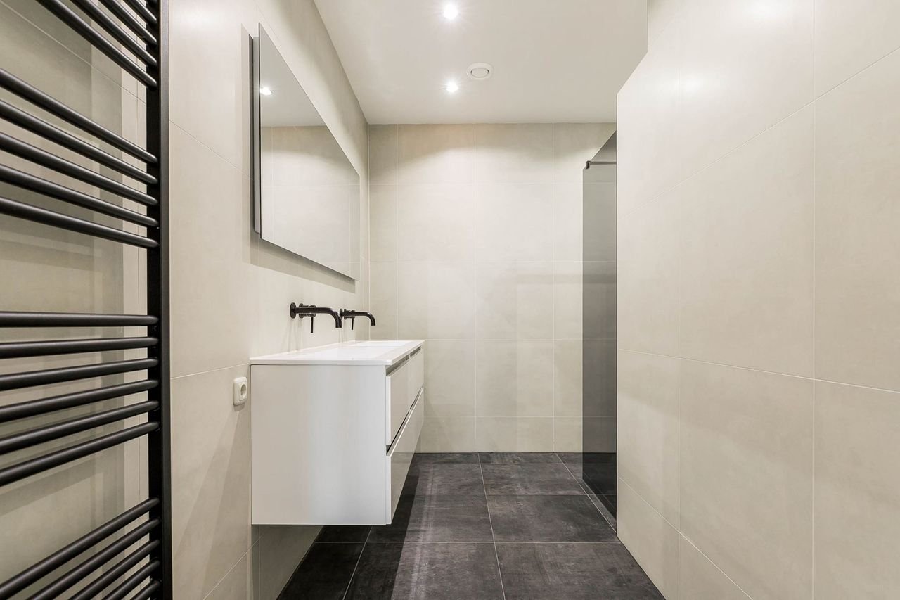 Licht hoekappartement met parkeerplek - Afbeelding 14