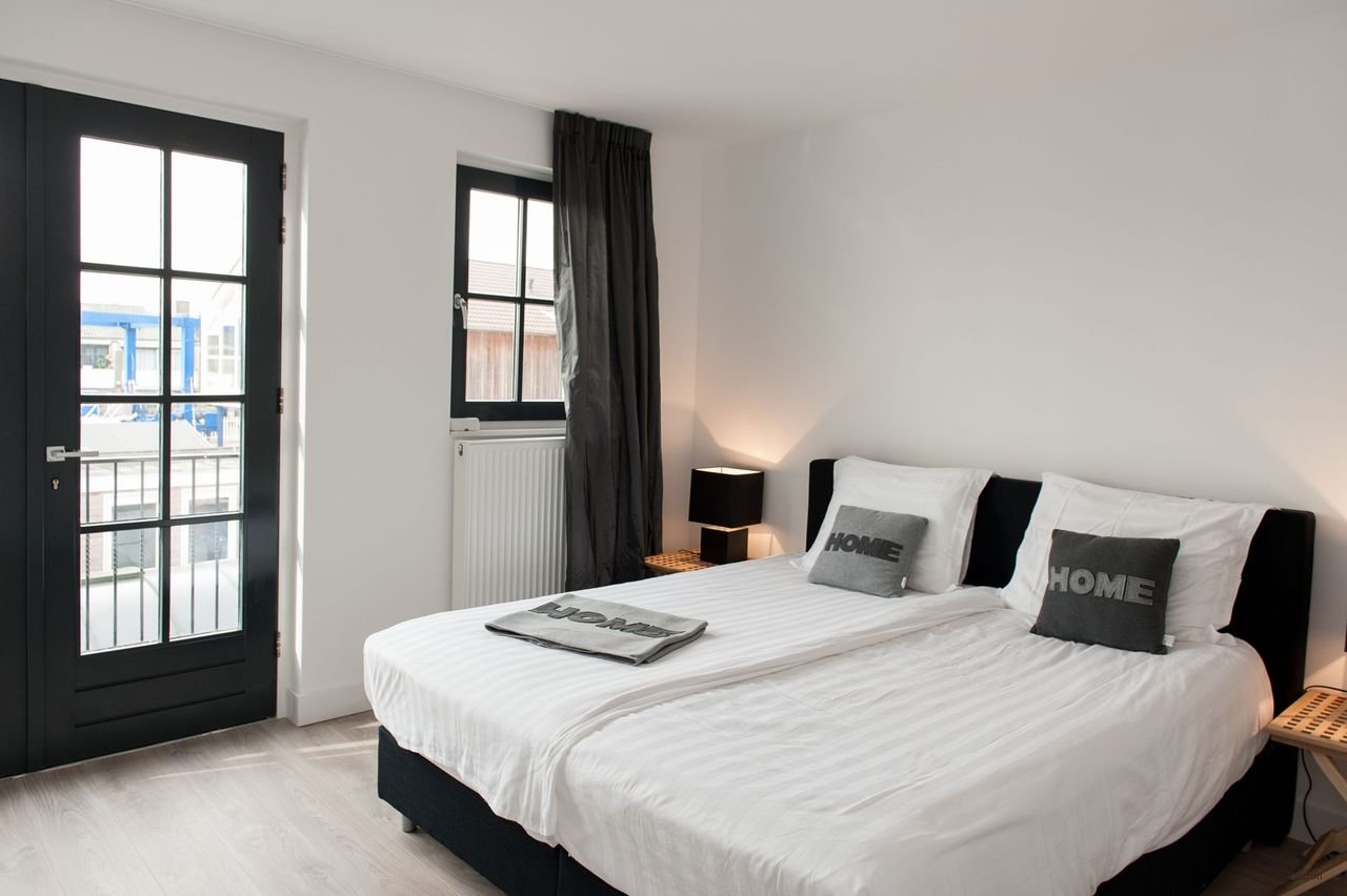 Herenhuis aan het water met eigen steiger - Afbeelding 11