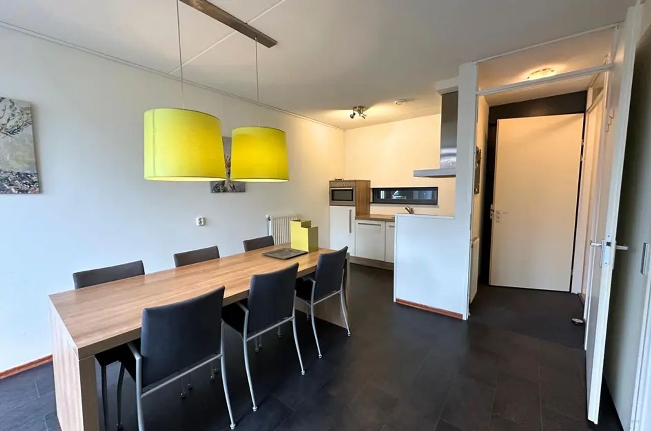 Maisonette (83 m²) with terrace and private parking space - Image 2