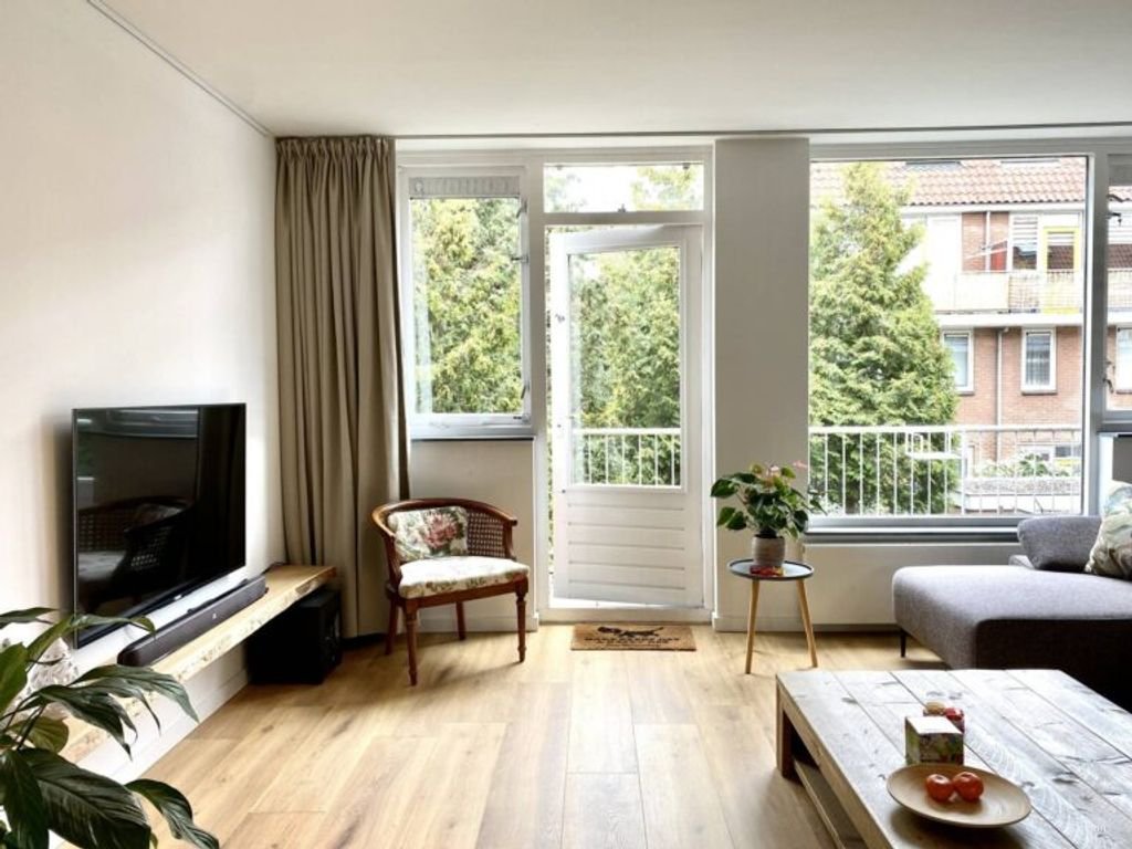 Lombok: Bovenwoning met 3 slaapkamers en balkon - Afbeelding 2