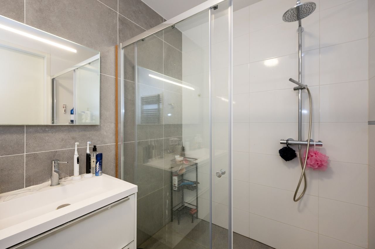 Licht hoekappartement met ruim terras - Afbeelding 18