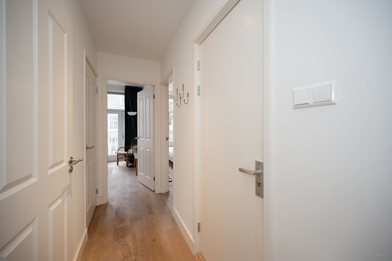 Licht appartement van 70m² bij de Amstel - Afbeelding 10