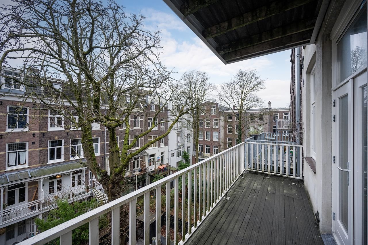 Licht appartement van 70m² bij de Amstel - Afbeelding 7