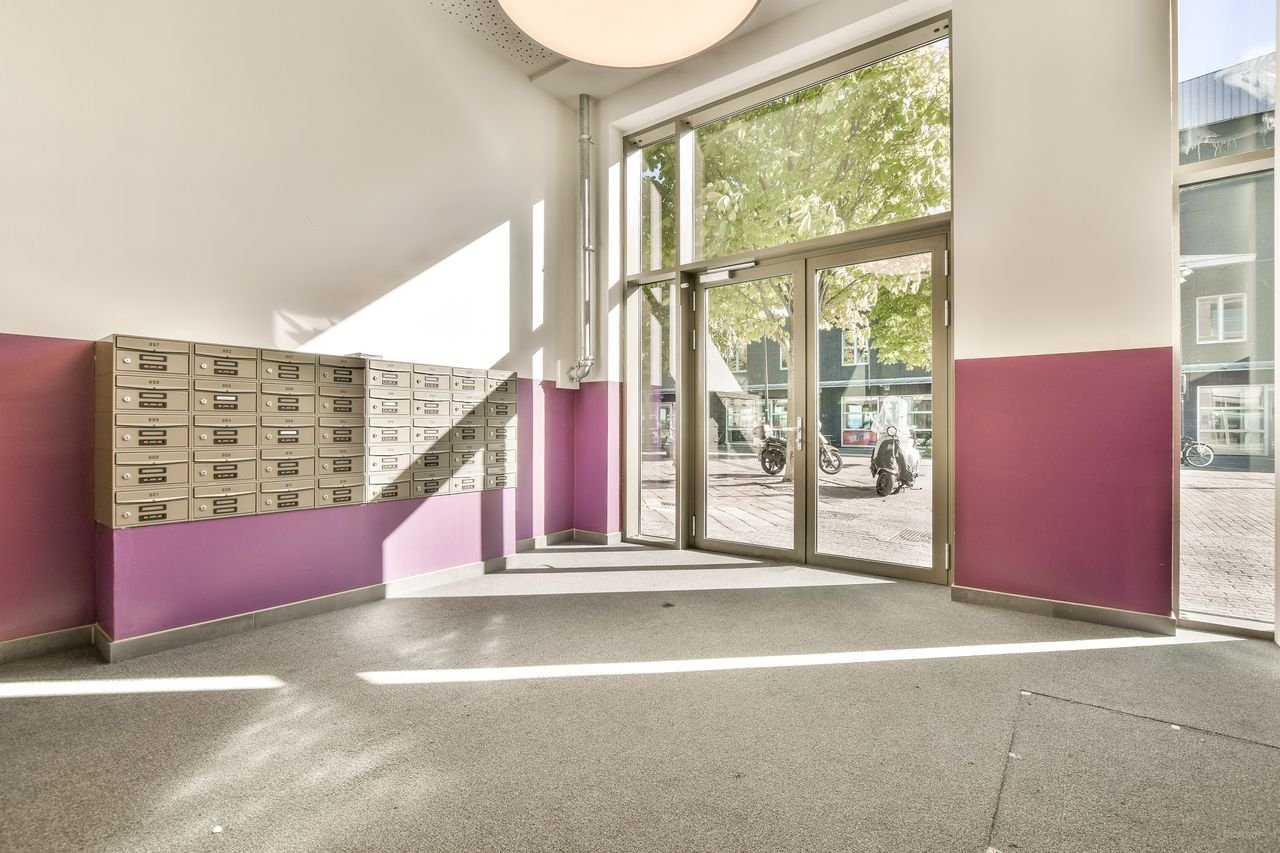 Licht hoekappartement op Osdorpplein - Afbeelding 13